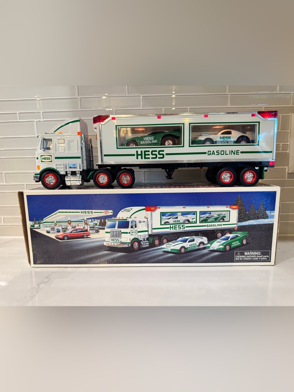 HESS Green & White Gasoline Transporter Truck 1997  Toy Set